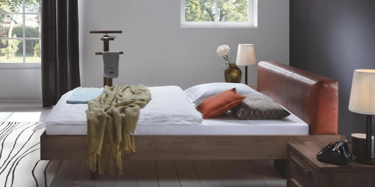 Oak-Wild Cadro 18, Kopfteil Ceneri, Füße Vilo 1 Oak-Wild Cadro 18, Kopfteil Ceneri, Füße Vilo